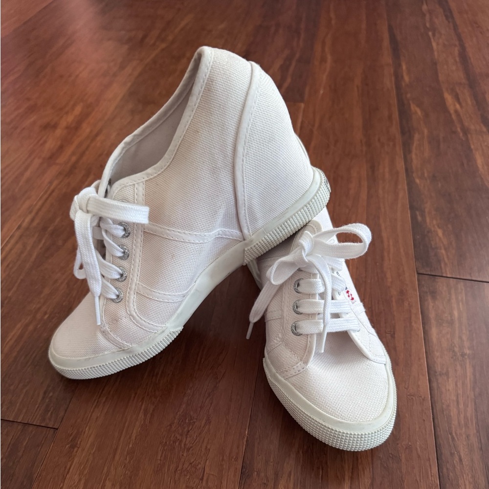 SUPERGA White Canvas Hidden Wedge Platform Sneakers Women’s COTW 4836 High Heel